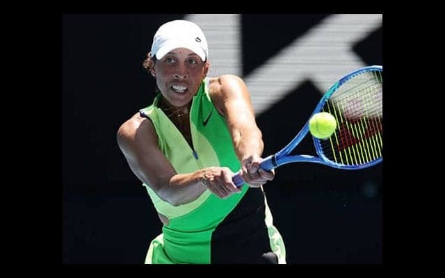  昨年女王 ストレート勝ちで初戦突破 