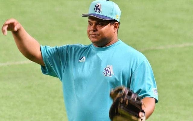 鷹1年で退団…巨漢元助っ人が大乱闘　入り乱れる選手→退場、海外失笑「いつもしてない？」