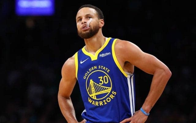 2022年ファイナル第6戦で着用…ステフィン・カリーの実使用ユニフォームが約3億8710万円で落札