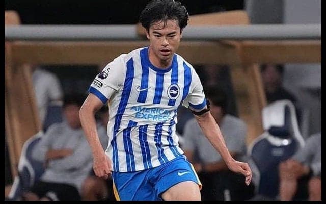 ｢三笘さん爽やか｣三笘薫の試合前の姿に称賛の声！｢三笘選手優しい！｣｢子ども達に見せる笑顔って、ホントやわらかくて優しくて｣