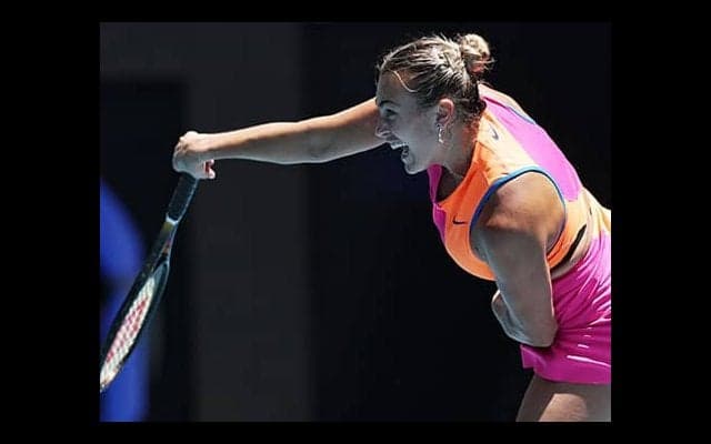  盤石の世界1位 圧勝で3回戦へ  