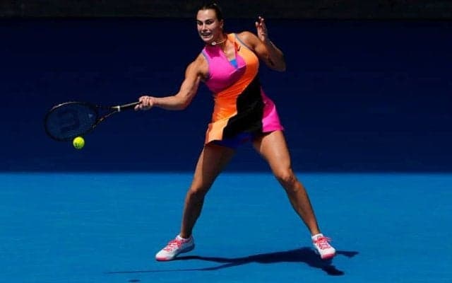 サバレンカ、予選勝者の粘りに苦しむもストレートで3回戦進出「集中を切らさず戦い抜けた」[全豪オープン]