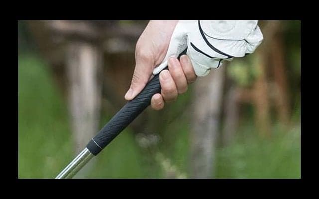 ゴルフの上達はグリップから！握って基本を叩きこもう