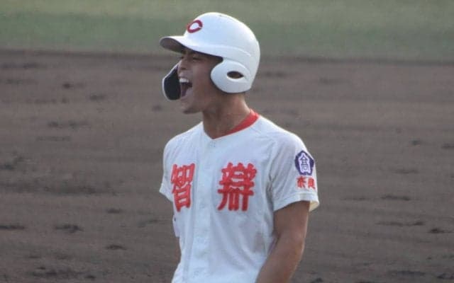 智弁学園・角谷は1年秋からスタメンマスクの頼れる主将、終盤の勝負どころで高打率【高校野球界の逸材】
