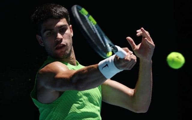 アルカラス、78分に及んだ第1セットを乗り越えストレート勝ちで3回戦へ。最年少「生涯グランドスラム」へ向けた執念[全豪オープン]