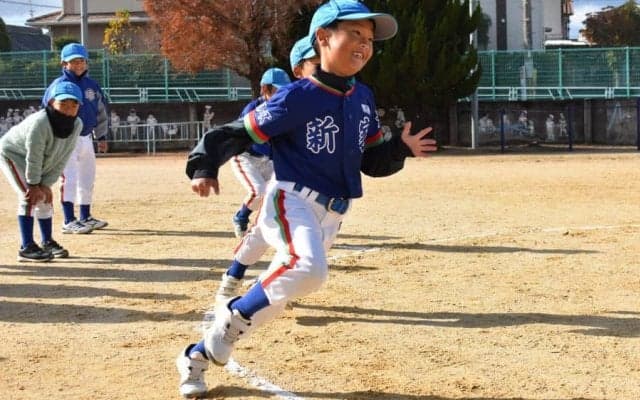 小学生が足を速くする方法は？　低学年で知らないと損…野球センスも磨ける“3練習”