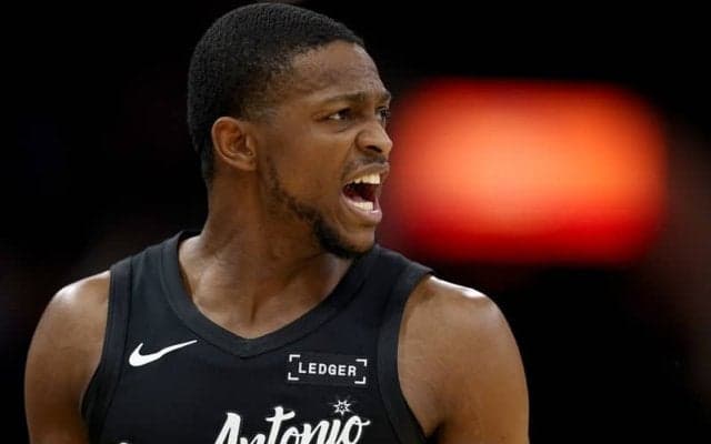 ディアロン・フォックスがシーズン通算1万2000得点、3000アシスト、800スティールを突破