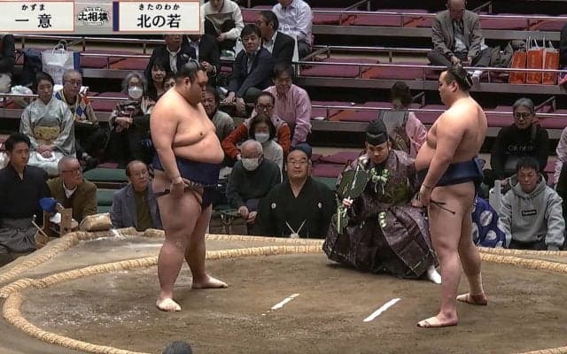 「“ガチ”の方でとても良い」大相撲観戦の著名人、好感度“爆上がり”中のなぜ？ 相撲愛“ダダ漏れ”な応援スタイルに反響