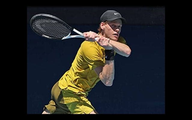  シナー 逆転勝ちで全豪OP16強 