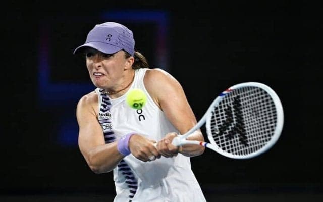 シフィオンテク、主導権の奪い合いを制し全豪16強入り。生涯グランドスラムへ前進「相手が素晴らしいのはわかっていた」[全豪オープン]