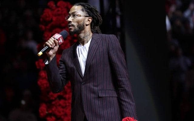 「おめでとう」…ブルズのレジェンド2人がローズの永久欠番入りを祝福「君を誇らしく思う」