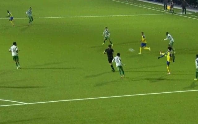 「バケモノすぎる」20歳日本代表FW、35m超の低弾道スルーパスで神アシスト「あの距離をあのスピードで…」「FWの出すパスじゃないだろ」ファン驚愕