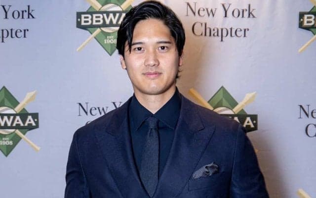 大谷翔平はもはや俳優？　「こんなカッコいい日本人他に…」、漆黒コーデに過去イチとの声