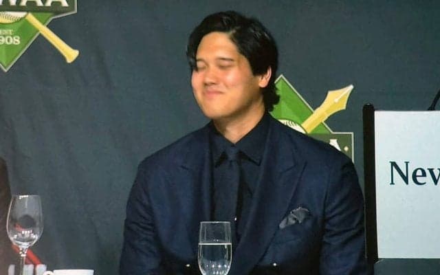 大谷翔平が「ニヤっと…」　視線の先にいた“相棒”…垣間見えた絆「やっぱり信頼」