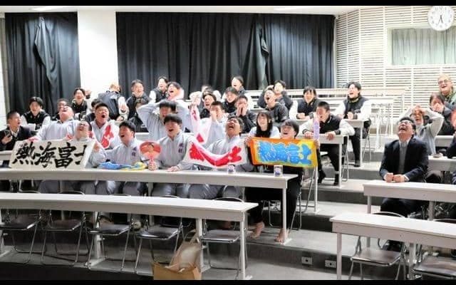 熱海富士、初優勝ならず　大相撲初場所、地元や母校で応援