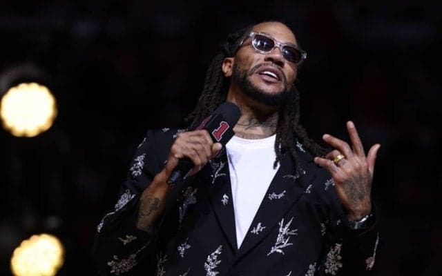 ブルズで永久欠番入りしたデリック・ローズ「今はただ、感謝の気持ちでいっぱいです」