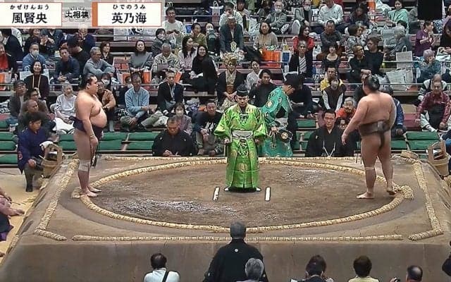 大相撲、“ただならぬ存在感”で話題を呼んだ着物姿の人物 「髪すごい人来た」「前にも話題になっていた」初場所でファンがざわついた一コマ