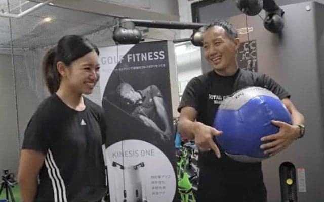 【ゴルフ】選手密着！飛距離を伸ばすためのトレーニングの全貌を大公開！