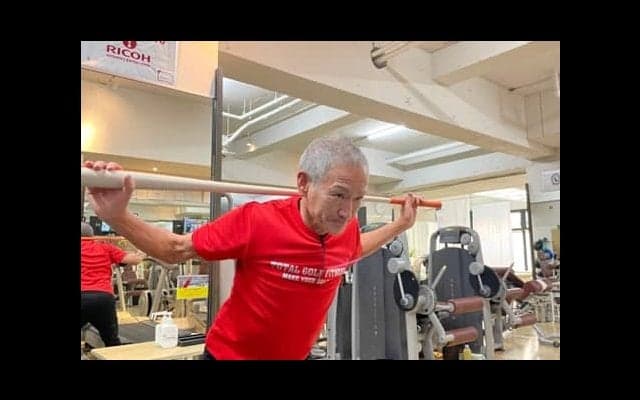 【ゴルフ】飛ばしの秘訣！？簡単上半身トレーニング