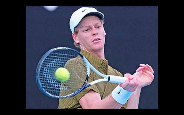  シナー 快勝で全豪OP4強、次戦ジョコ 