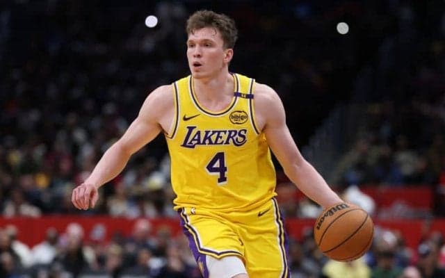 レイカーズのコネクトがトレード要求か…昨季は“出戻り”を経験