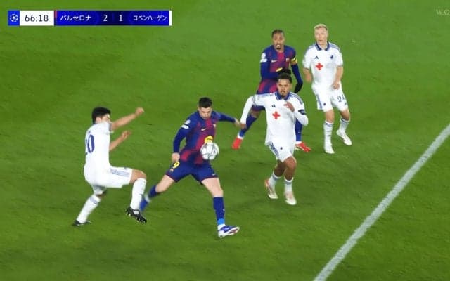 「ファウルちゃうやろ」日本代表DFの“PK献上”が物議！レヴァンドフスキとの接触は「正直アンラッキー寄り」「これも経験」