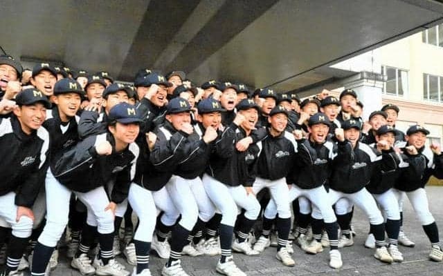 昨夏の悔しさバネに選抜へ　8年ぶりの三重「自分たちの野球信じて」