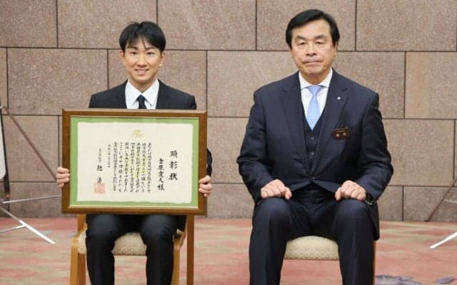 【金沢競馬】吉原寛人騎手「家族、ファン、関係者のおかげ」…地方重賞最多201勝で顕彰