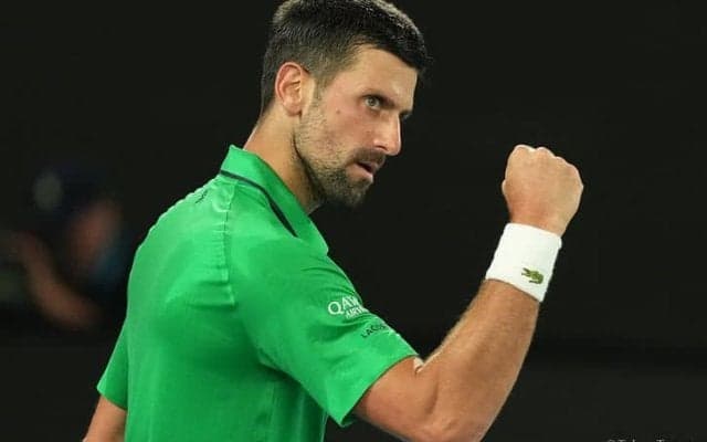 ジョコビッチ、シナーとの4時間超の死闘を制し決勝へ！連敗を「5」で止め、25度目のグランドスラム制覇に王手[全豪オープン]