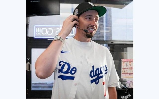 ド軍282億円左腕が“電撃出没”　まさかのバイト？…ドライブスルーに広がった衝撃の光景