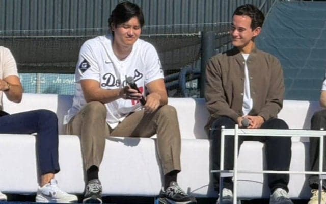 大谷翔平、“欠席”の山本由伸は「また格下げかな」　イジり連発にファンフェス場内爆笑