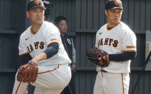 田中将大＆則本昂大、キャンプ初日から“共演”　ブルペンで投げ込み…巨人でコンビ再結成