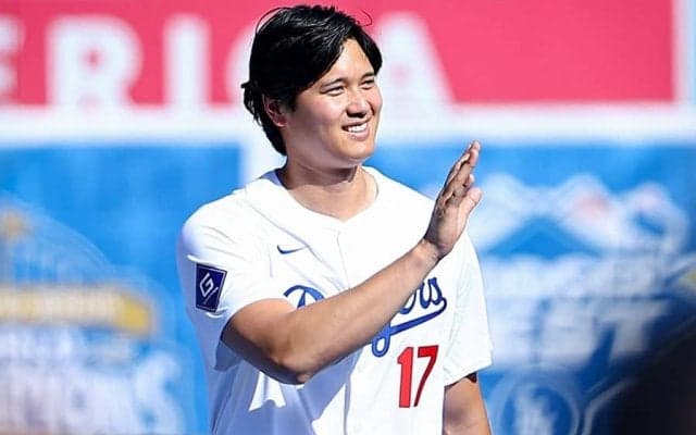 大谷翔平が「大きく感じなくてバグる」　ド軍勢が集合…ファンが気付いた“違和感”