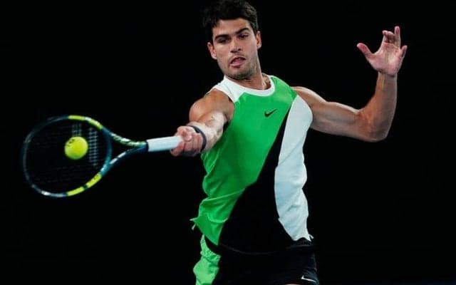 アルカラスが史上最年少22歳272日で生涯グランドスラム達成の金字塔！ジョコビッチとの激闘を制す[全豪オープン]