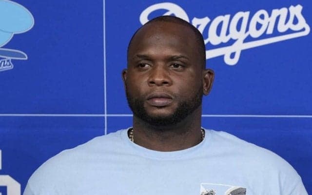 中日新助っ人は「ウッズを超える」　デカすぎボディ、驚愕弾…竜党歓喜「優勝もらいました」