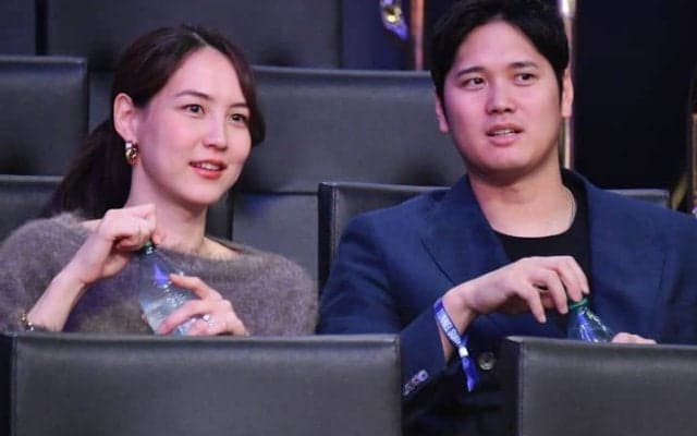 「やだ！」「素敵すぎ」大谷翔平、ファン感謝祭でかいま見えた真美子夫人ファーストの“10文字返答”にファン共感「奥様の意見を優先して受け止めようとしている」