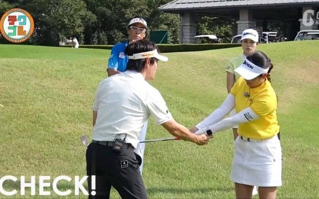 30ヤード前後のラフからのアプローチで有効なロブショット　ポイントは切り返しでのアンコック