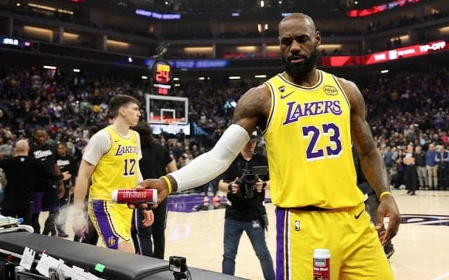 レブロンとレイカーズは今夏に決別か…インサイダーが示唆、再建の軸はドンチッチ＆リーブスへ