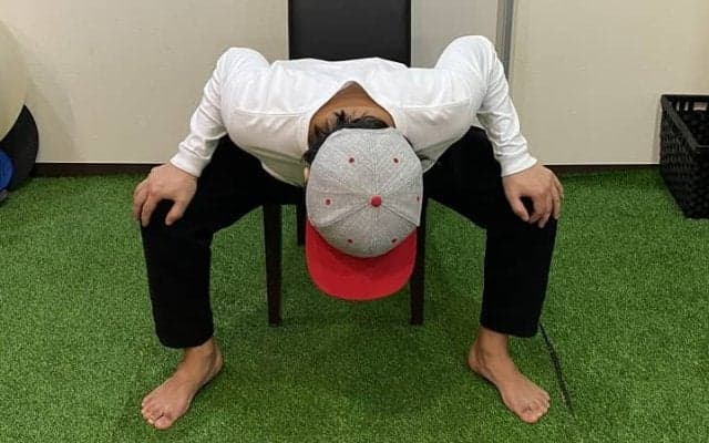 「自宅でできる椅子を使ったトレーニング」～背骨と骨盤～