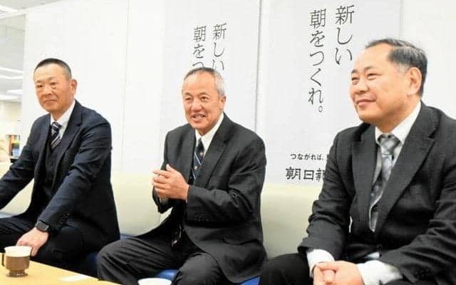 「めざすのは優勝しかない」東洋大姫路の岡田監督ら、選抜大会へ抱負