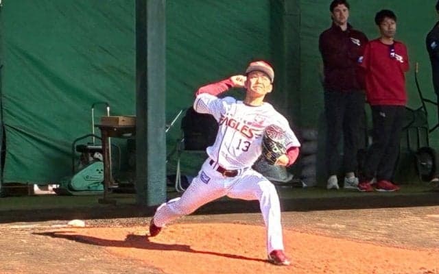 なぜ三点倒立？　ドラ1右腕が貫く独自ルーティン…明かす“初球カーブ”へのこだわり