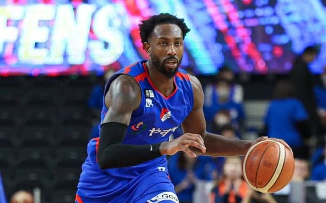 越谷がNBA経験豊富なデイボン・リードを獲得…40歳の”ベテラン”パーマーはサポートコーチへ