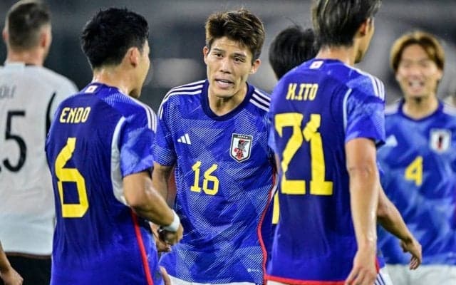 ｢それ、俺に言う？｣復活の冨安健洋に“朋友”板倉滉が愛のあるイジリ!?｢冨安の即レスに吹いたw｣｢悪気ないけど、許されちゃう｣｢仲良しだからこそ言える｣