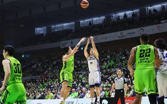 三河が敵地で97得点の快勝…第2Qに逆転許すも、西田優大とレイマンの連続シュートで再逆転