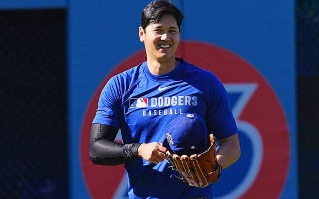 “規格外”の大谷翔平は「超サイヤ人だろ」　半袖から覗く筋肉にファン仰天「もはやCG」