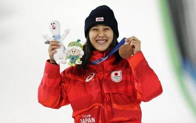 丸山希、重圧振り払った100m大ジャンプ　復帰以来の蓄積実った銅
