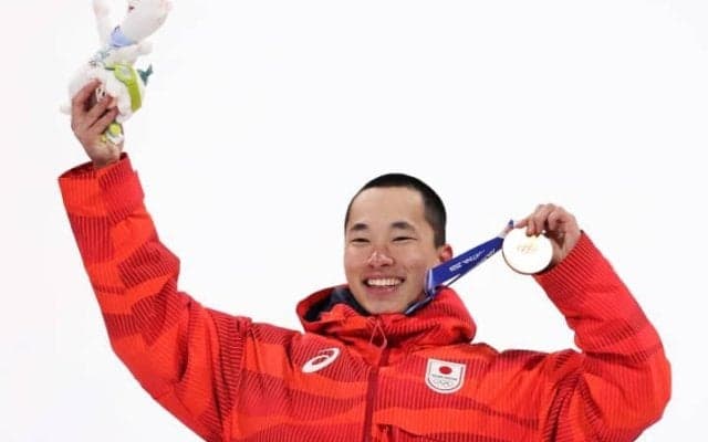 「ギャップが凄い」大会初の金メダリスト、ビッグエア木村に安藤美姫氏が注目した“意外なポイント”「丸刈りなんだなーと」【冬季五輪】