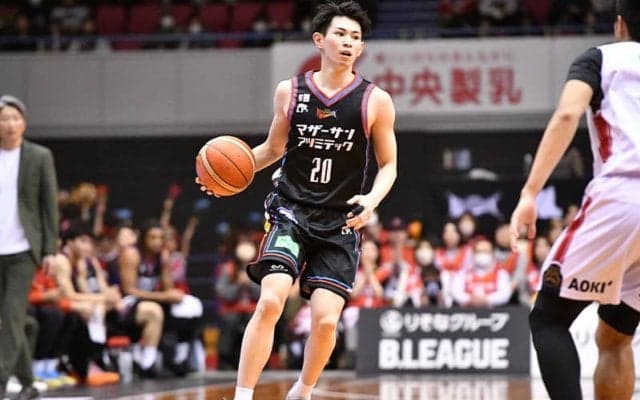 「腐らずにプレーしてきた」…三遠のルーキー根本大がキャリアハイ24得点、3Pは10本中6本成功の躍動