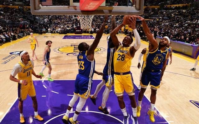 今年初先発の八村塁が3P4本含む18得点…27歳最後の試合で勝利に貢献