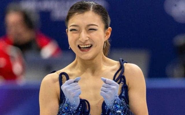 「カオリはチアリーダーだ！」“パリピ風サングラス”も超お似合い　感情豊かな坂本花織をISU「最高のサポーター」【冬季五輪】